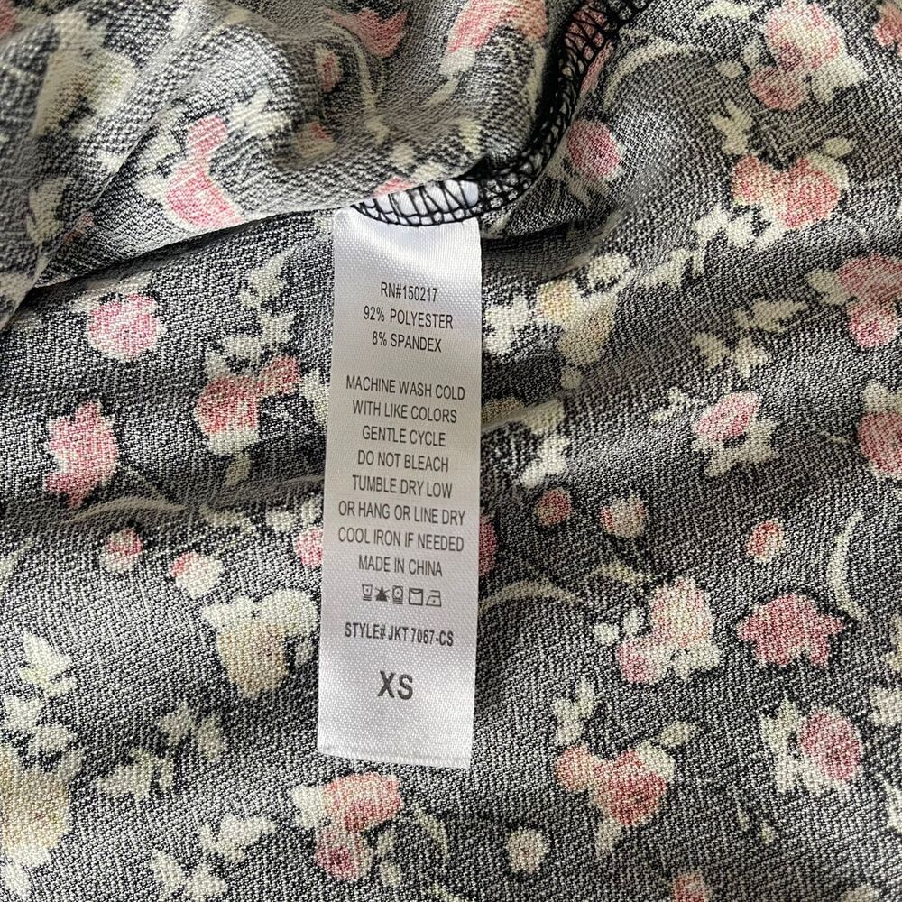 Vibe Sportswear Floral Wrap Blouse XS Black Pink Ditsy Flower Peplum Top V-Neck - Picture 5 of 8